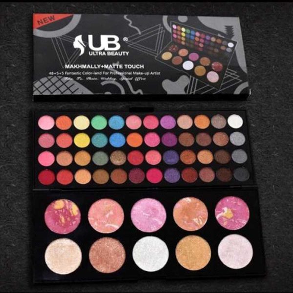 Ultra Beauty Makhmali + Matte Touch Eyeshadow Palette