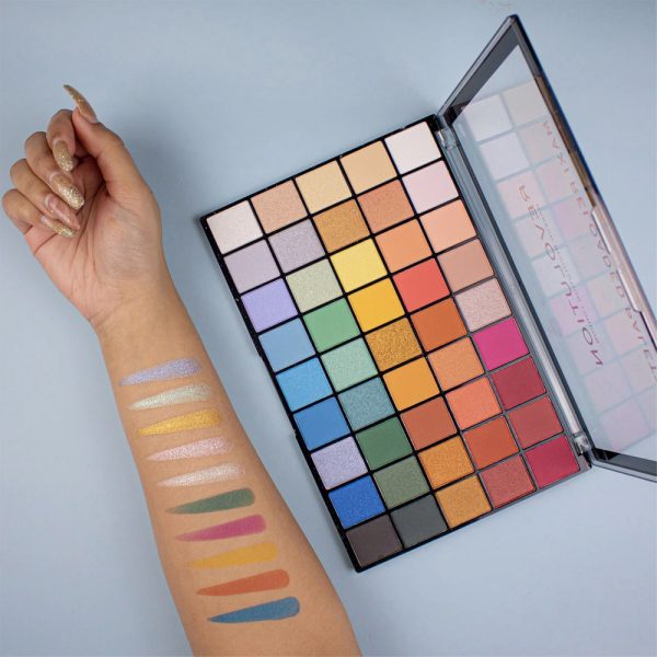 Makeup Revolution Maxi Reloaded Eyeshadow Palette Big Shot - Image 4