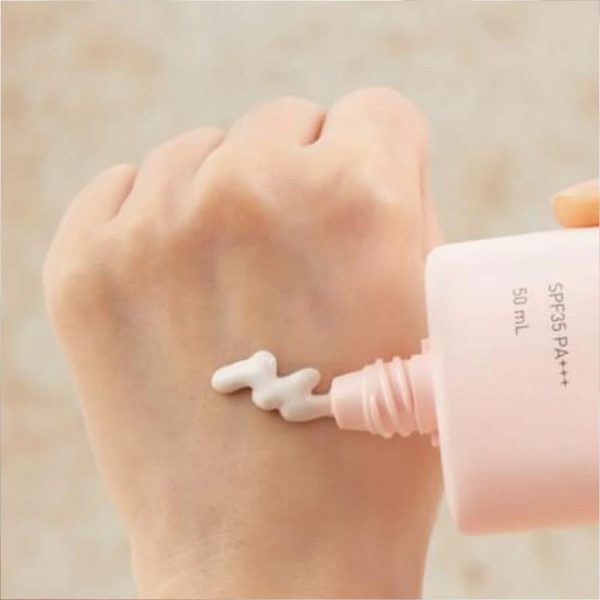 Innisfree - Tone Up No Sebum Sunscreen Ex SPF 50 - Image 4