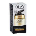Olay Total Effects 7 In One Touch Of Foundation SPF 15 BB Crème 50g - Image 2